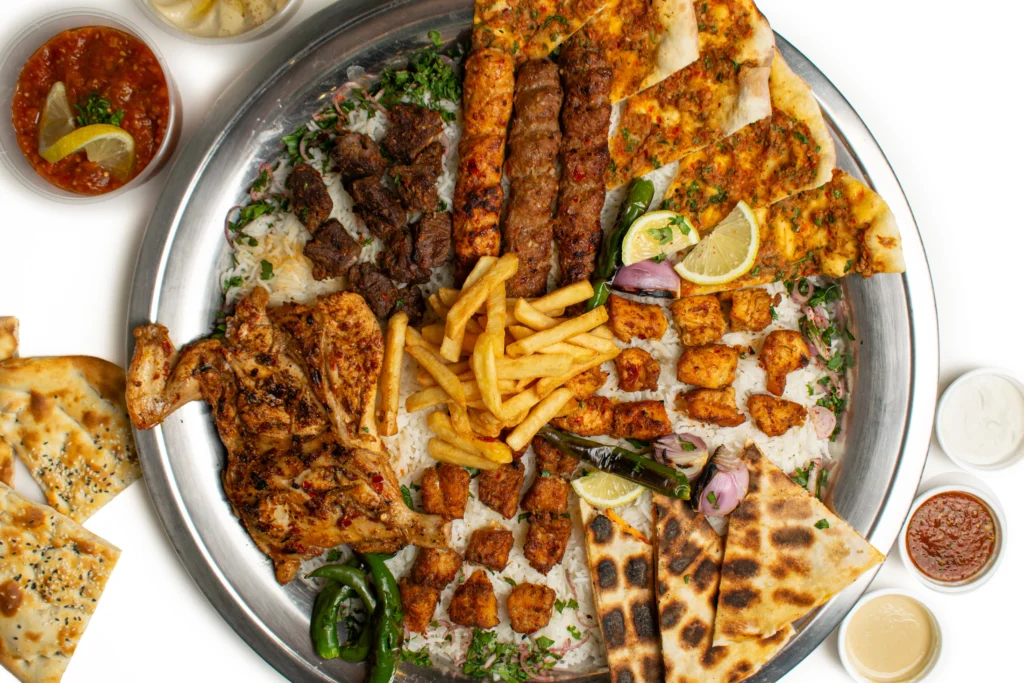 أطعمه
