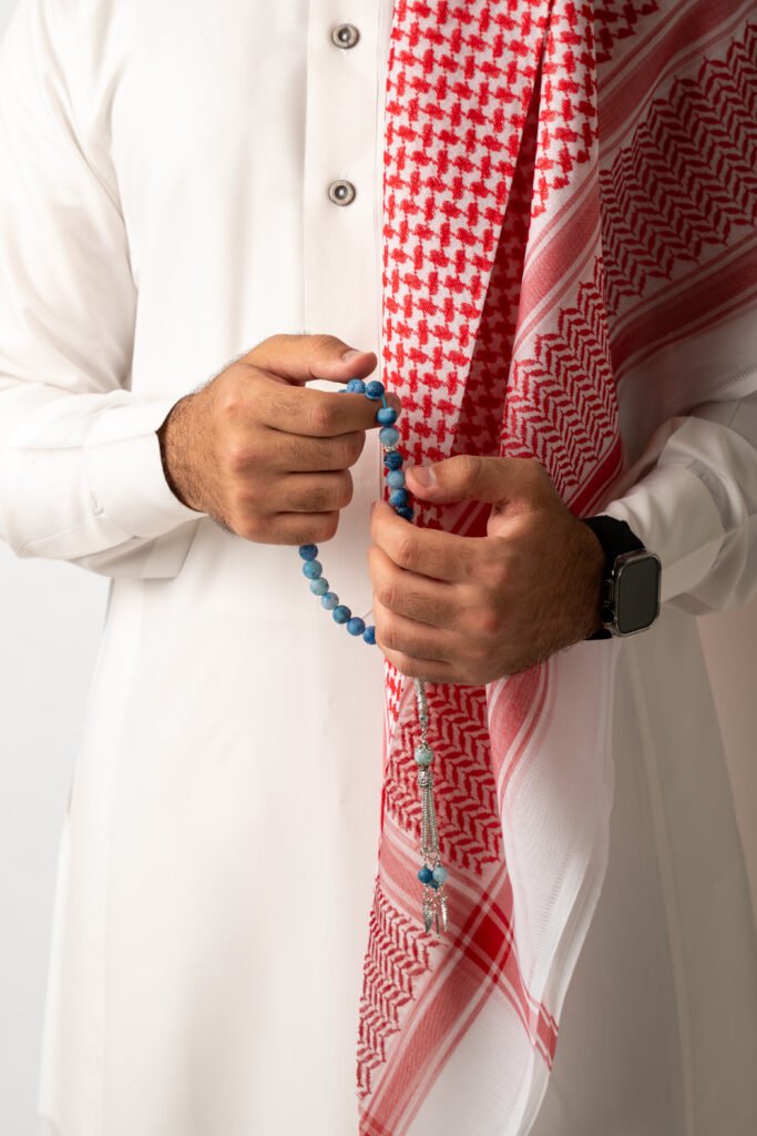 أشخاص وأزياء