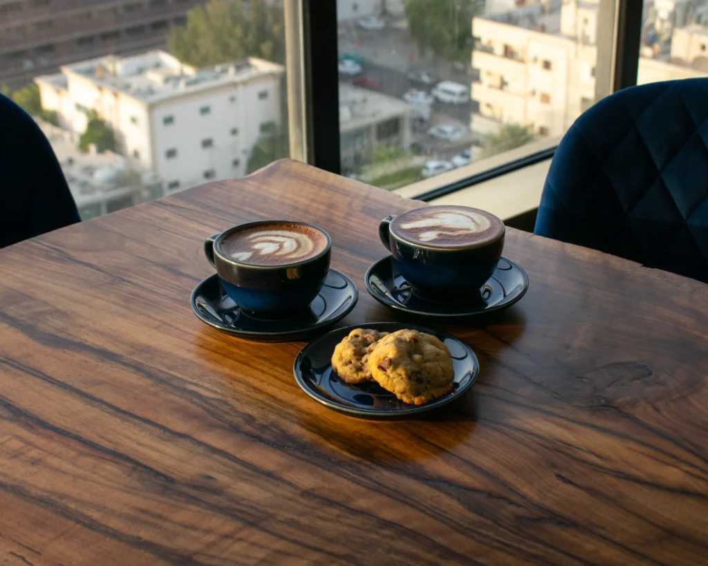 أطعمه